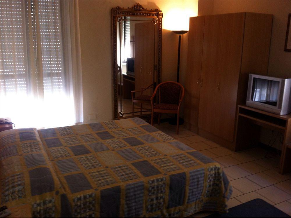 Hotel Cristallo Barga Fornaci di Barga Екстер'єр фото