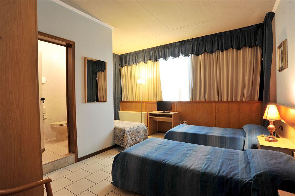 Hotel Cristallo Barga Fornaci di Barga Екстер'єр фото