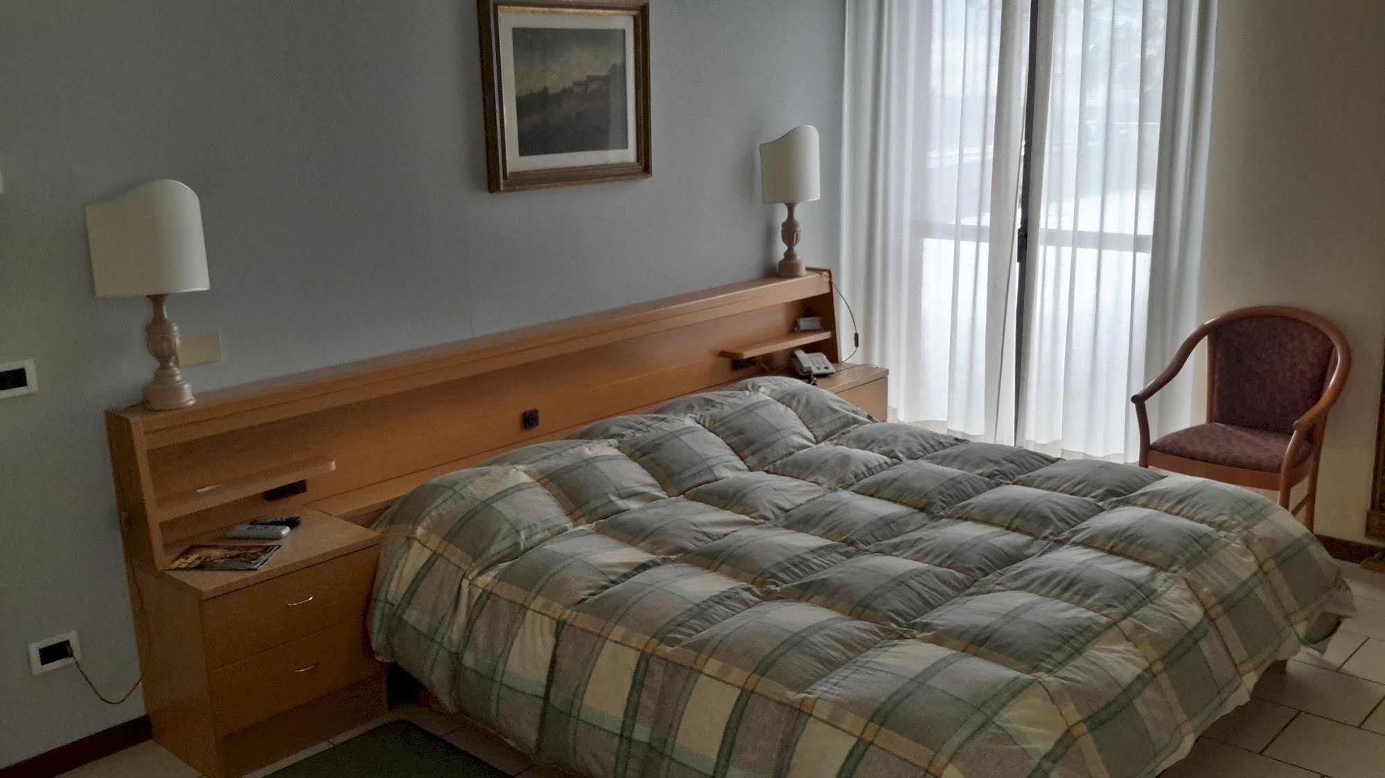 Hotel Cristallo Barga Fornaci di Barga Екстер'єр фото