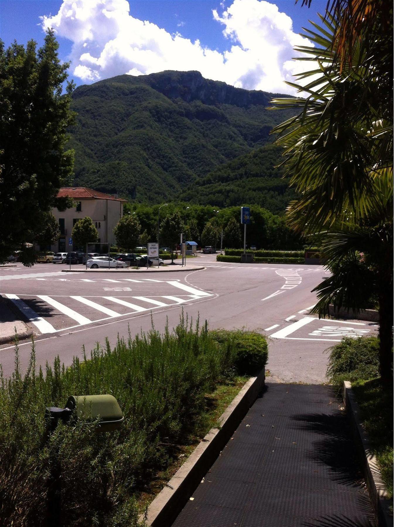 Hotel Cristallo Barga Fornaci di Barga Екстер'єр фото